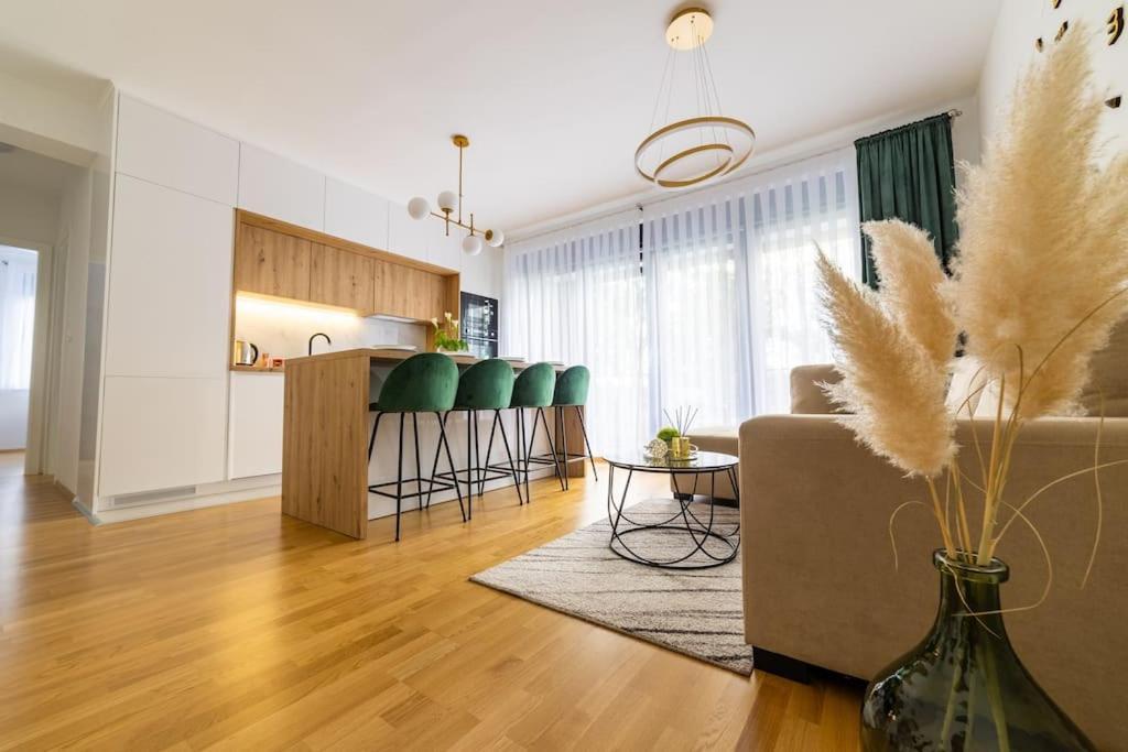 Apartman Lux Self Check-In Virovitica Eksteriør bilde
