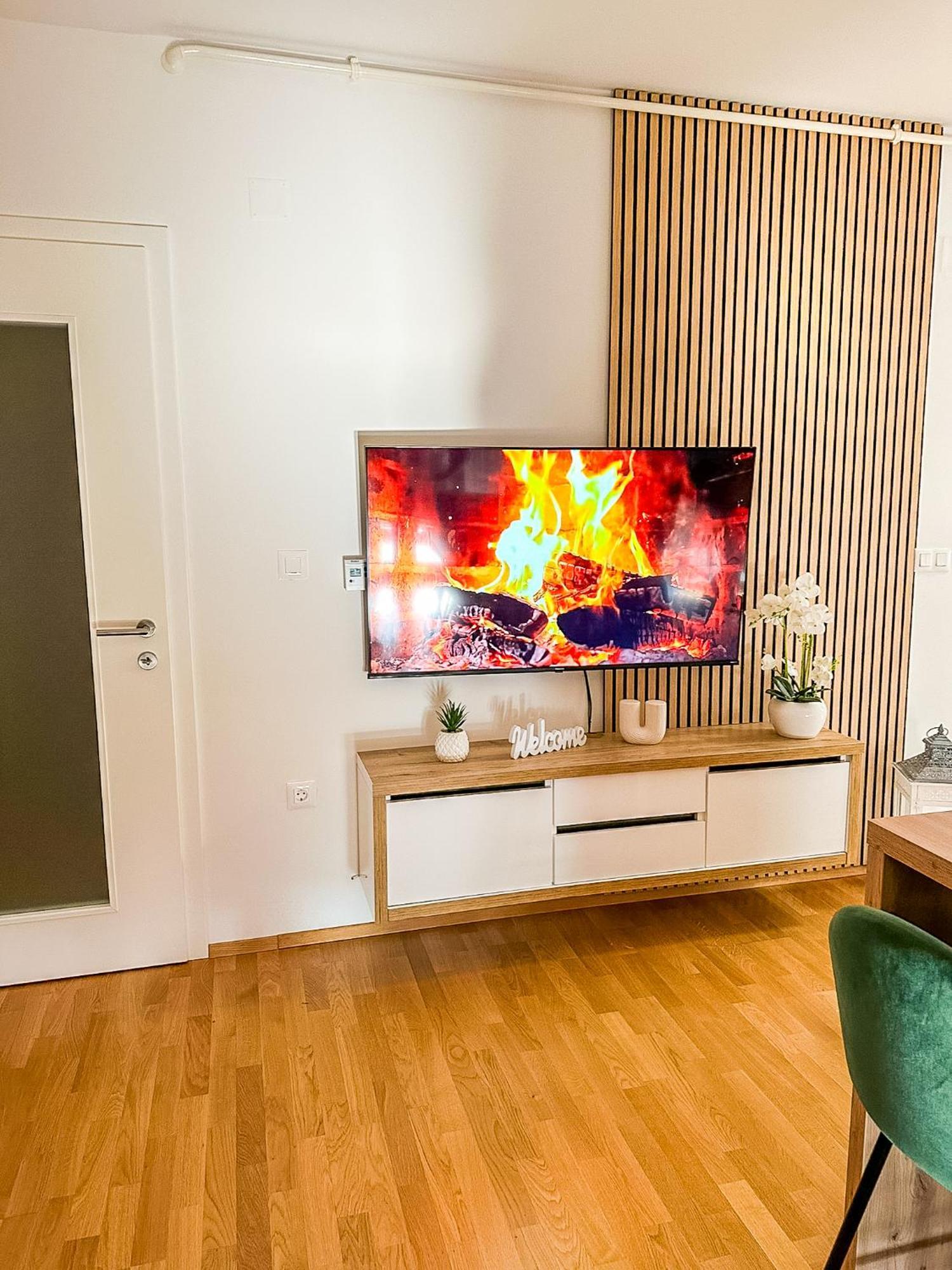 Apartman Lux Self Check-In Virovitica Eksteriør bilde